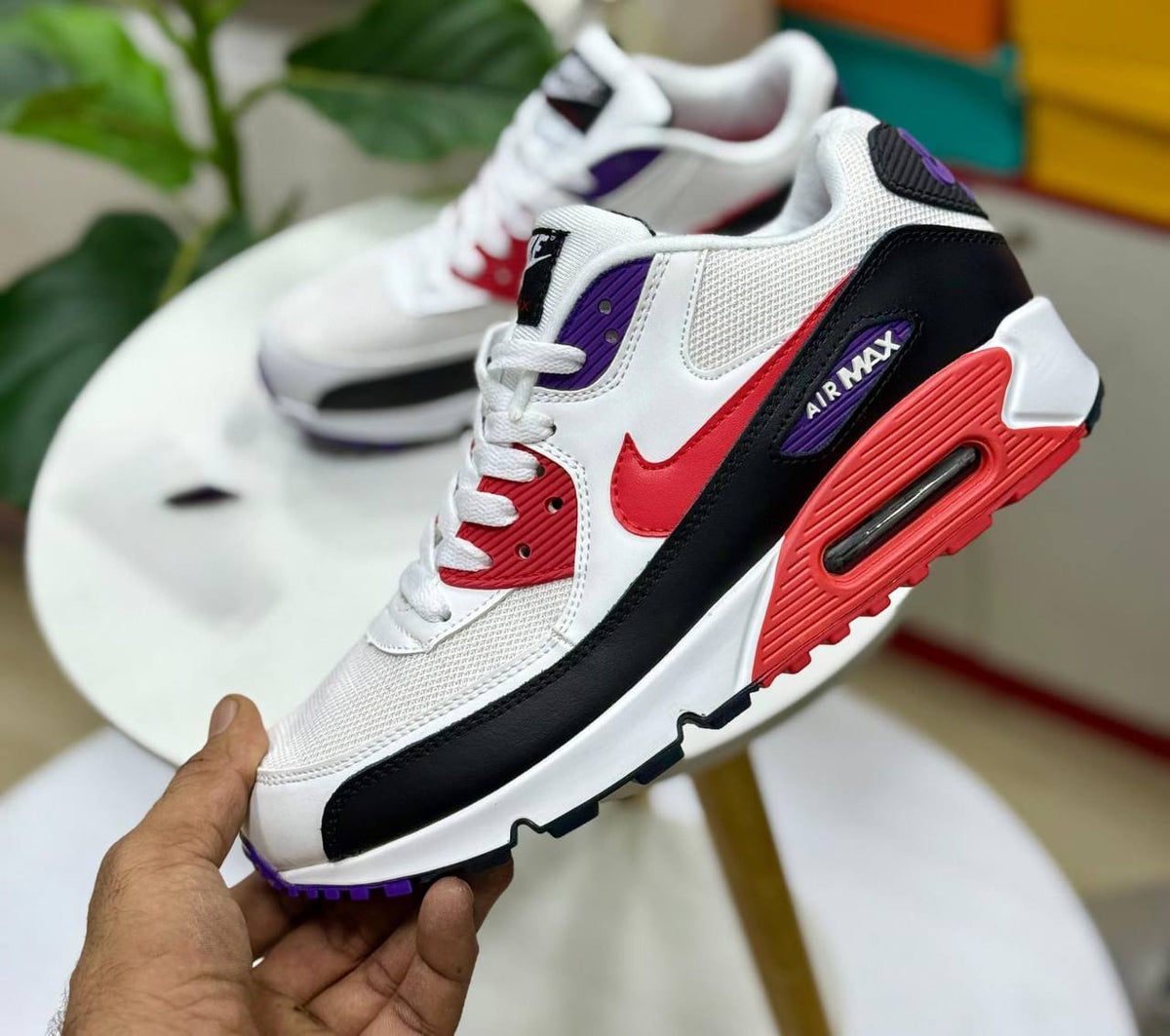 Nike 

40 to 45 

110 dhs🇦🇪🇦🇪🇦🇪

Zain27
♥️♥️♥️