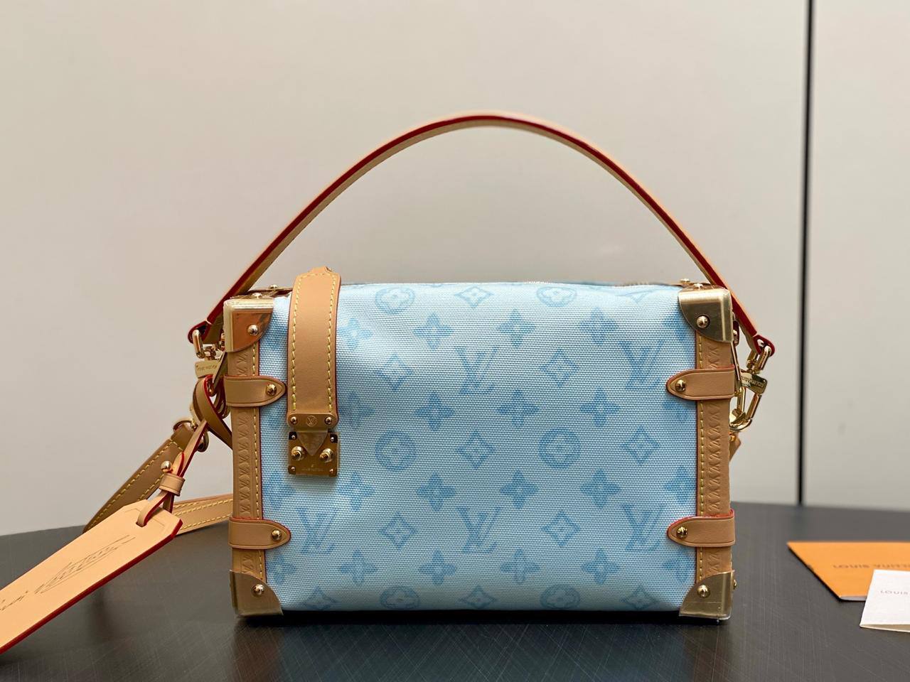 Louis Vuitton  ✨💕✨
  ❤️❤️❤️
SuperMaster Quality 🔥🔥🔥
For Price 👇 WTSP Text Zain 0568585901

Zain121
♥️♥️♥️
