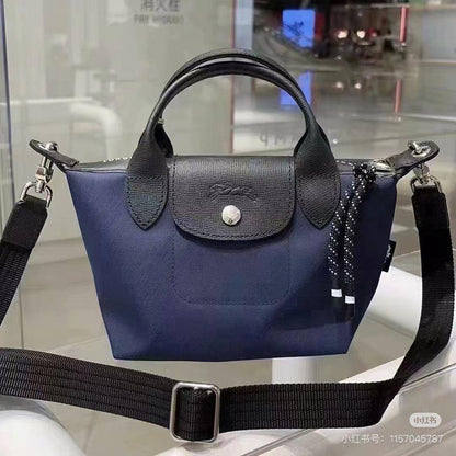 Lomg Champ
17 cm /80 dhs🪙🖤
25 cm/90 dhs🪙🖤

Zain190
♥️♥️♥️