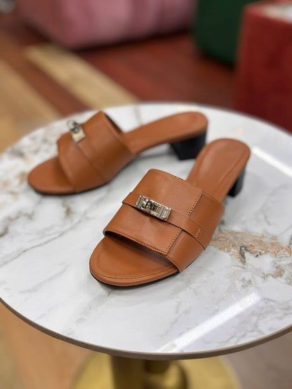 Hermes 
110 dhs✅
Size 36-42

Zain55
♥️♥️♥️