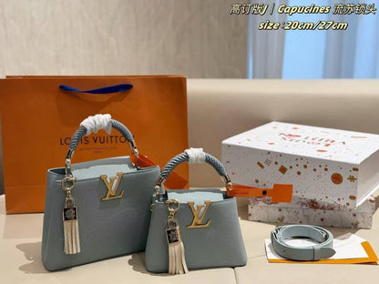 LV 
Master💓💓
    27cm 320 dhs🇦🇪🇦🇪
    21cm 300 dhs🇦🇪🇦🇪
💼 Good Quality 💼

Zain131
♥️♥️♥️