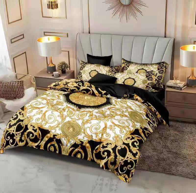 Master quality 
King size bed 
Comforter set
1 comfort 
1 bedsheets 
4 pillowcases 
6pcs set
140 dhs❣️

Zain99
♥️♥️♥️