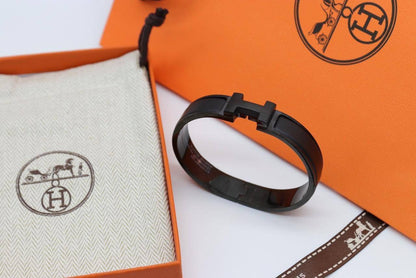 Hermes

Master Bracelet

110 dhs🇦🇪🇦🇪🇦🇪

Zain33
♥️♥️♥️
