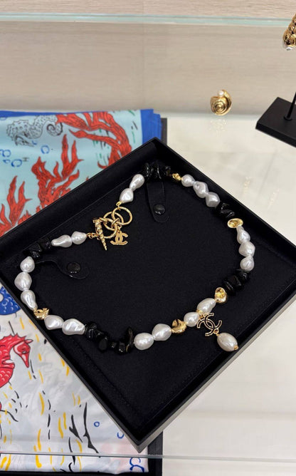 CHANEL

Necklace  🍃
Master

With normal box 🎁
115 dhs🇦🇪🇦🇪

With master box🎁
125 dhs🇦🇪🇦🇪

Zain263
♥️♥️♥️