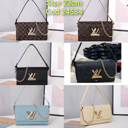LV
90 dhs🪙💕

with box 🗃️

Zain269
♥️♥️♥️