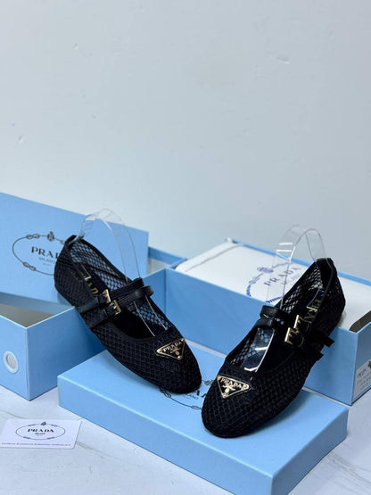 𝐑𝐄𝐒𝐓𝐎𝐂𝐊𝐒

𝐏𝐑𝐀𝐃𝐀 𝐁𝐀𝐋𝐋𝐄𝐑𝐈𝐍𝐀 
💯high quality

Size 36-37-38-39-40-41
105 dhs🇦🇪🇦🇪🇦🇪

Zain21
Zain86
♥️♥️♥️