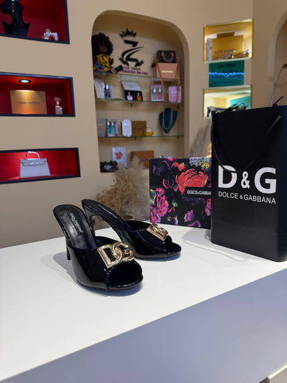 D&g

110 dhs 

Zain146

اطلبوها من الوتس المثبت في الأعلى👆🏻👆🏻

تواصلو معنا 👈🏻 Zain 
For order WhatsApp pinned 👆🏻

♥️♥️♥️