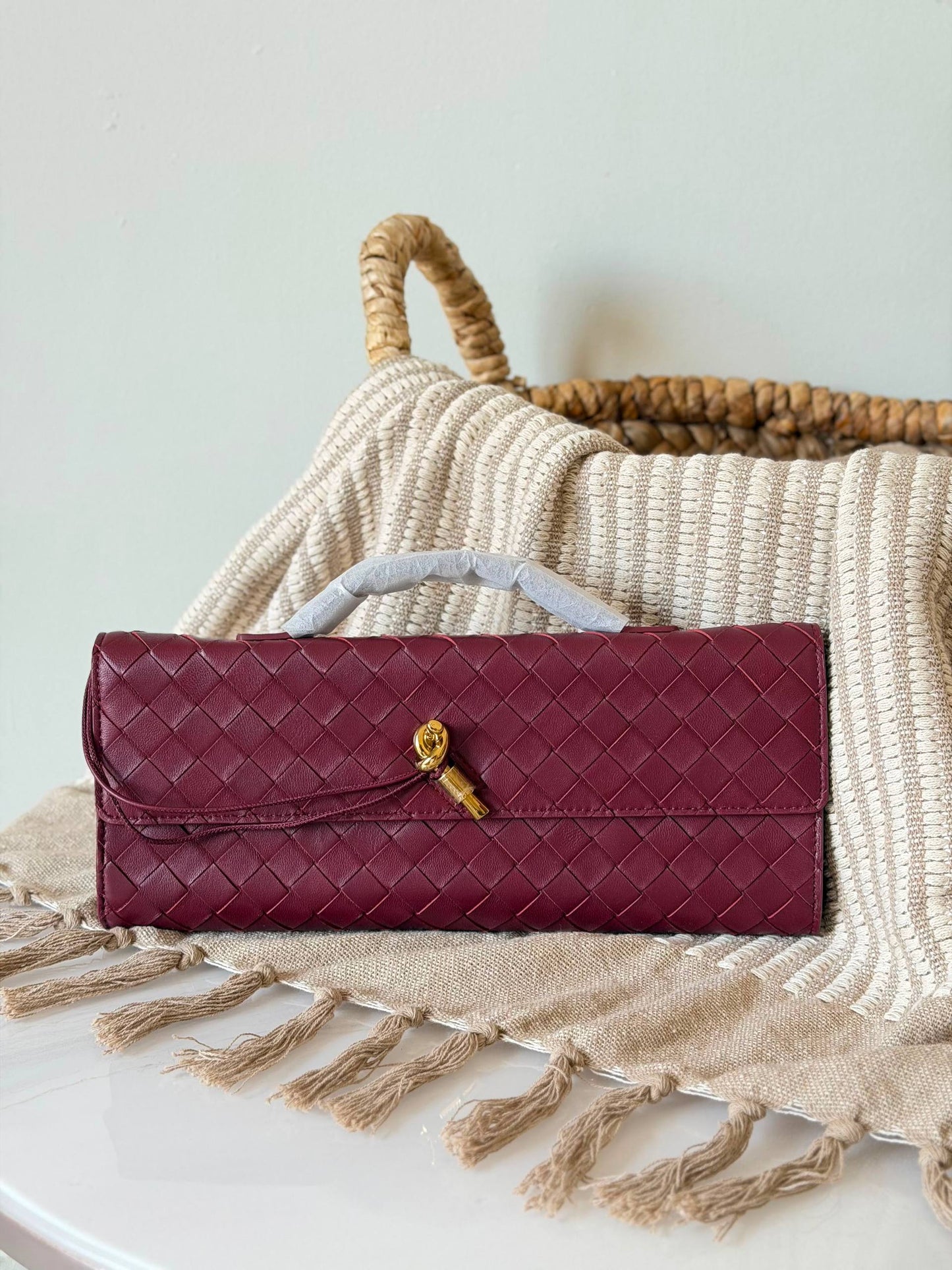 Bottega
Super master quality
For Price 👇 WhatsApp✅
0568585901 
0507557372
0552275751 Owner Zain 👌

Zain315
♥️♥️♥️