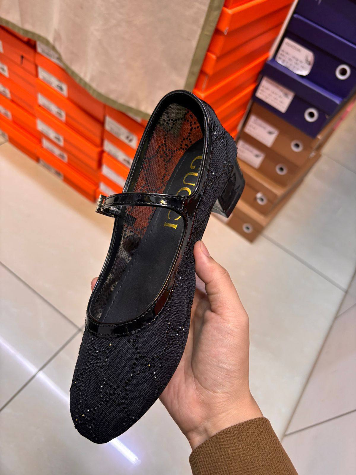 Gucci
Size 36-41
130 dhs🌺

Zain145
♥️♥️♥️