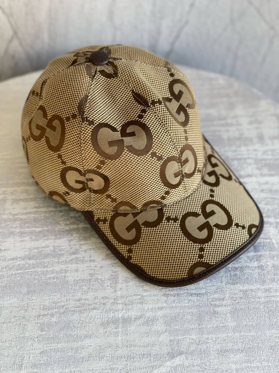 GUCCI
Unisex Cap
Master Quality 
190 dhs💓

Zain276
♥️♥️♥️