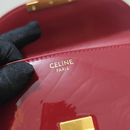 CELINE 
HIGH QUALITY 
WITH BOX 
🎁🎁🎁

125 dhs✅

Zain115
♥️♥️♥️