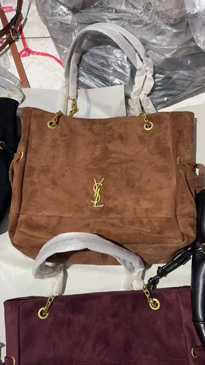 YSL 
good quality 
120 dhs✅

Zain278
♥️♥️♥️