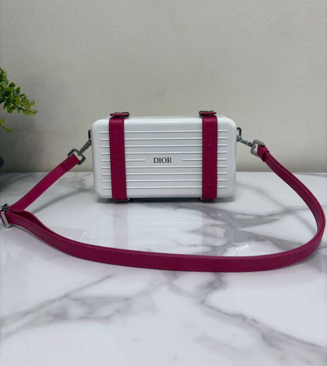 Dior 
Master
320 dhs✅
Premium quality

Zain26
♥️♥️♥️