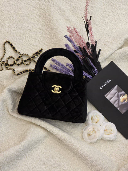 Chanel 
         20Cm
240 dhs❤️

Zain131
♥️♥️♥️