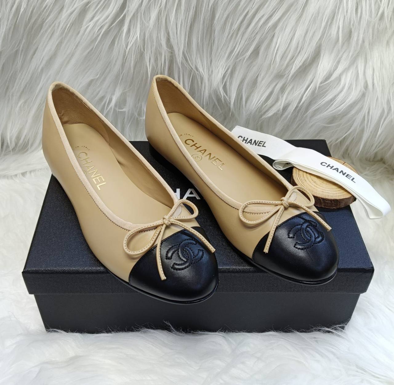 Chanel
High quality🤗
SIZE  ……… 36-42🥳
350 dhs✅

Zain119
♥️♥️♥️