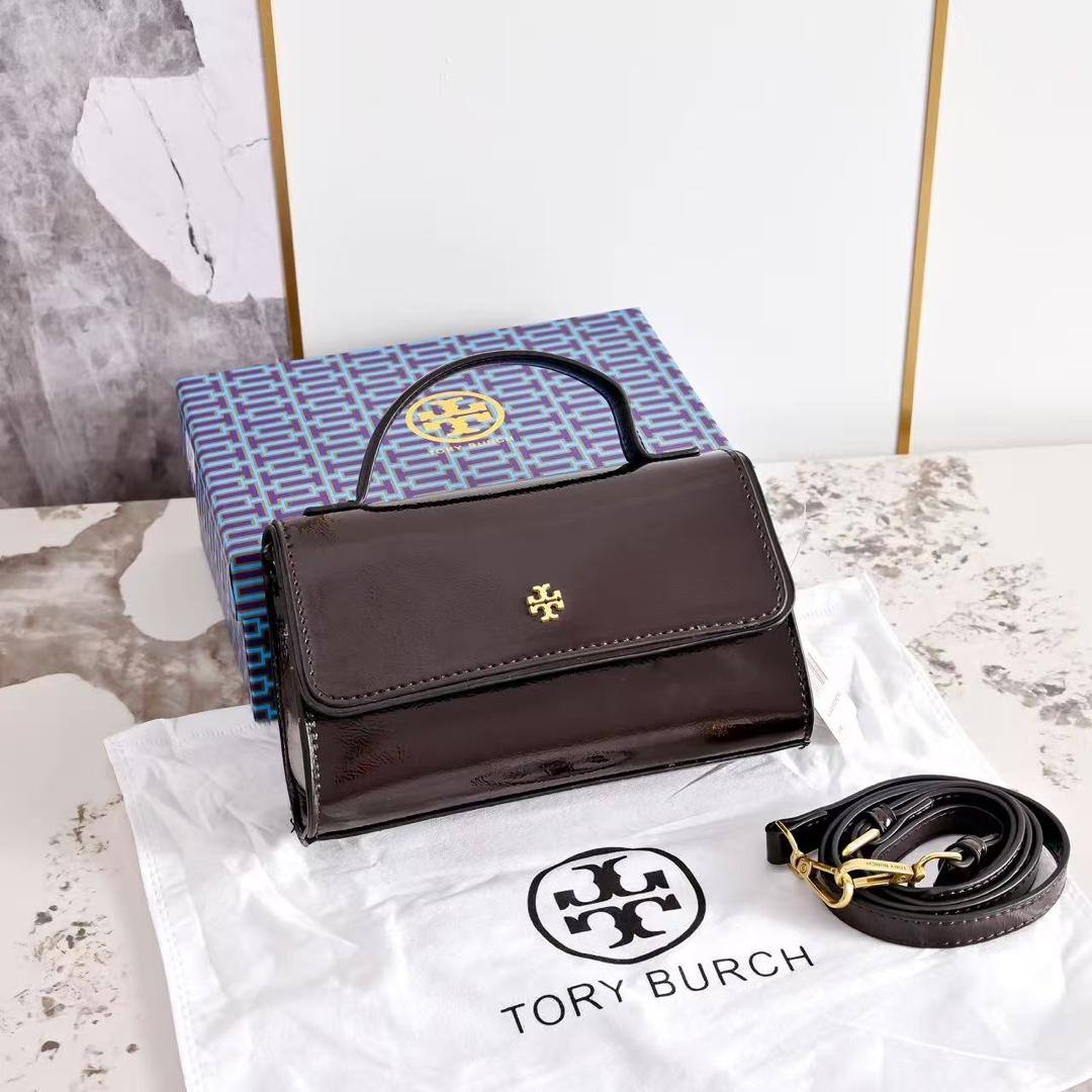 Tory Burch
95 dhs🇦🇪🇦🇪
with box 20cm

Zain26
♥️♥️♥️