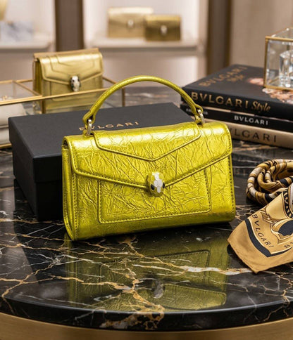 Bvlgari 

115 dhs🇦🇪🇦🇪

Zain254
♥️♥️♥️