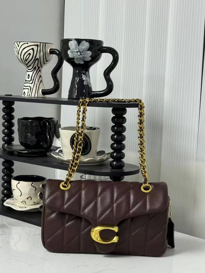 COACH
Best quality 

with box
🎁🎁🎁

100 dhs✅
size 26Cm

Zain290
♥️♥️♥️