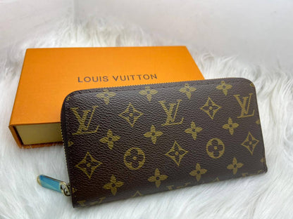 LV Wallets
45 dhs✅

Zain182
♥️♥️♥️