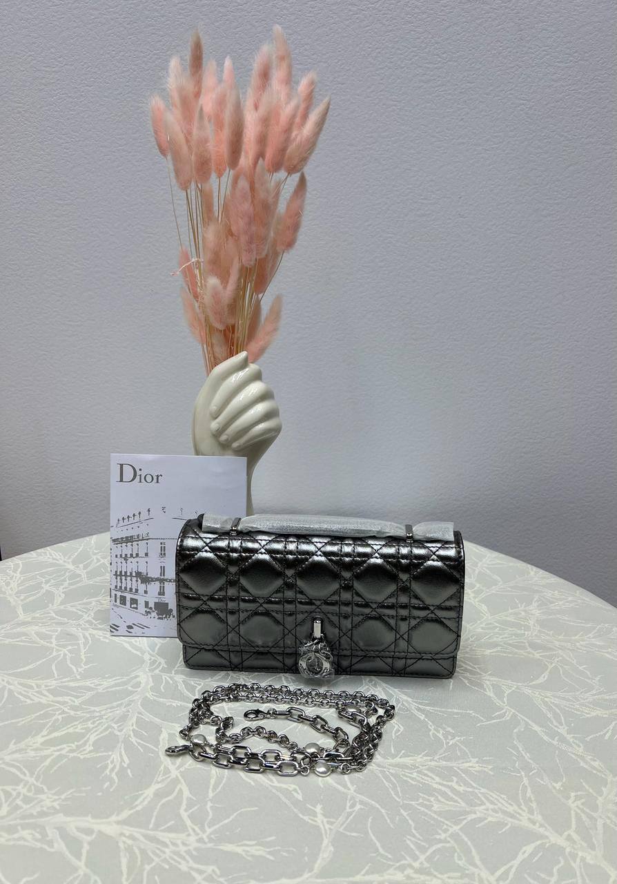 Dior 💕💕✨
Super master quality 🔥🔥
Available ✨💕💕
With full packing 📦🎀
For Price 👇 WhatsApp✅
0568585901 
0507557372
0552275751 Owner Zain 👌

Zain252
♥️♥️♥️