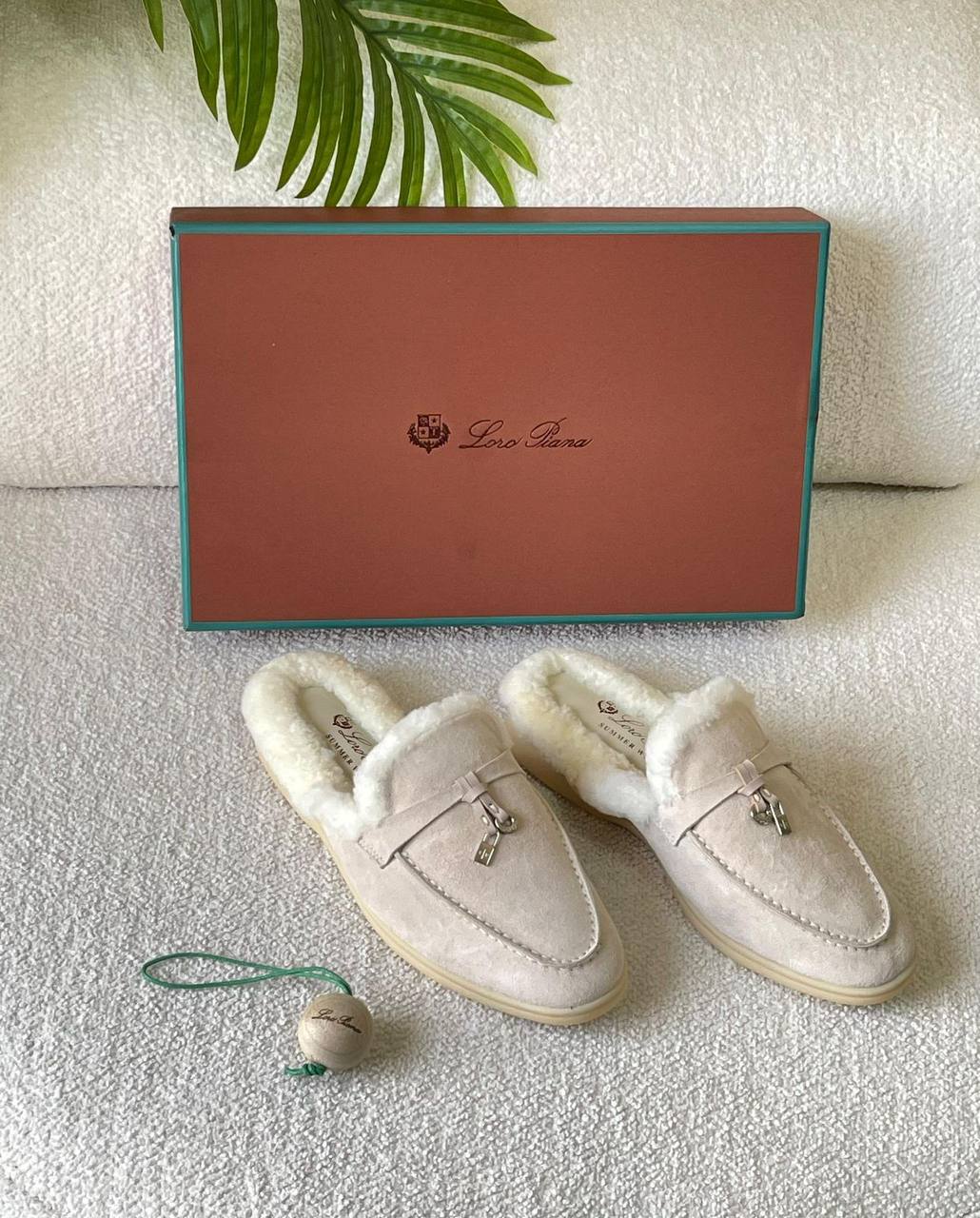 LORO PIANA
SuperMaster Quality 💯
450 dhs🪙🌺

Size: 36-41💥

Zain171
♥️♥️♥️