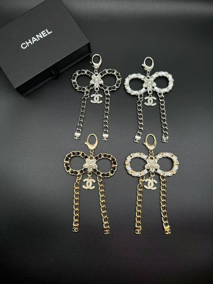 Key Chain 
Master quality 💯
With normal boxes 🗃️ 
50 dhs💓
With master box 📦 
65 dhs💓

Zain216
♥️♥️♥️