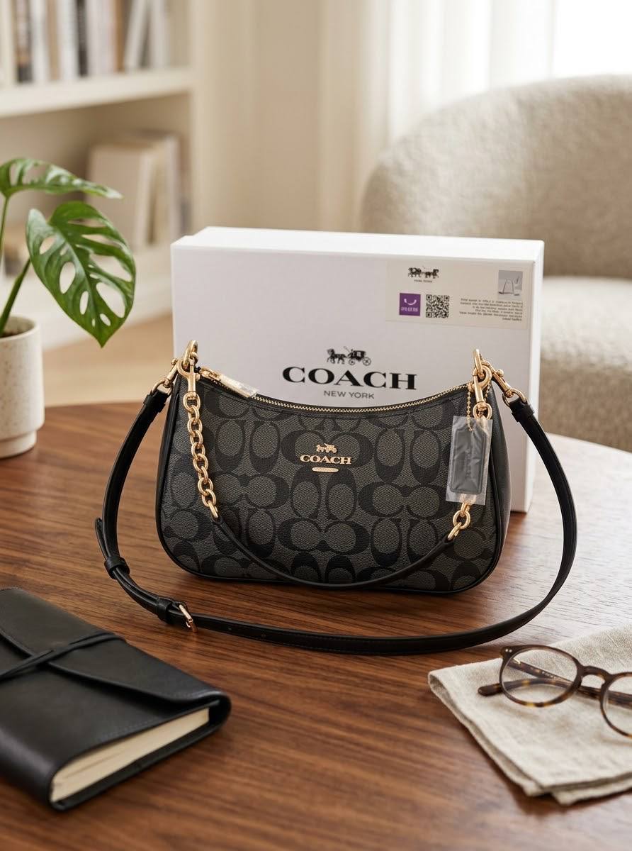 Coach Terry 25
Size 25
100 dhs🇦🇪🇦🇪

Withbox
High Quality
Zain44
♥️♥️♥️