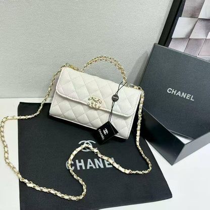Chanel
95 dhs🇦🇪🇦🇪

with box
19cm

Zain26
♥️♥️♥️