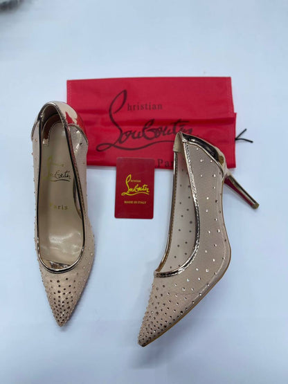 Christian louboutin
Size 36-41
120 dhs🪙💚

Zain21
♥️♥️♥️