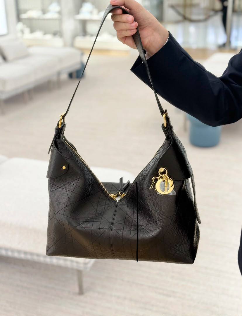 DIOR

SUPER MASTER QUALITY 

Small
Big
For Price 👇 WhatsApp✅
0568585901 
0507557372
0552275751 Owner Zain 👌

Zain307
♥️♥️♥️