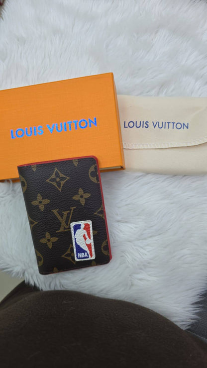 Lv wallet
*Good quality*
55 dhs✅

Zain29
♥️♥️♥️