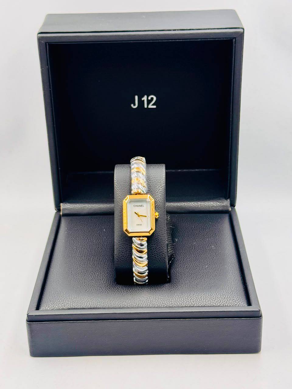 Chanel Ladies
*New arrival*🔥
55 dhs✅

Zain08
♥️♥️♥️