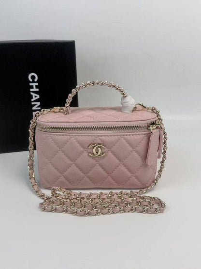 Chanel Master
250 dhs🗽

Zain228
♥️♥️♥️