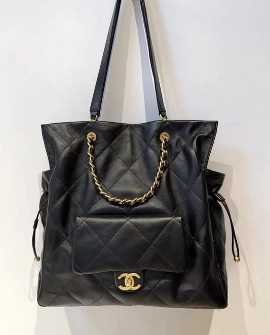 Chanel
120 dhs❣️

Zain35
♥️♥️♥️