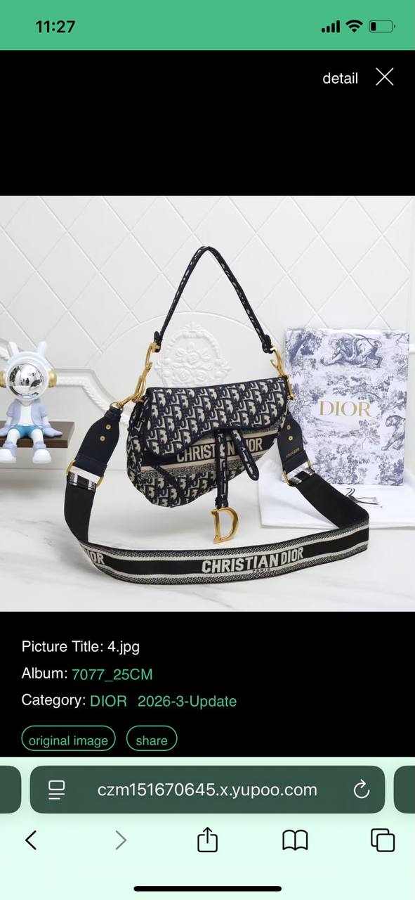Dior 
Best quality with box’s 
120 dhs🇦🇪🇦🇪
size 25 Cm

Zain290
♥️♥️♥️