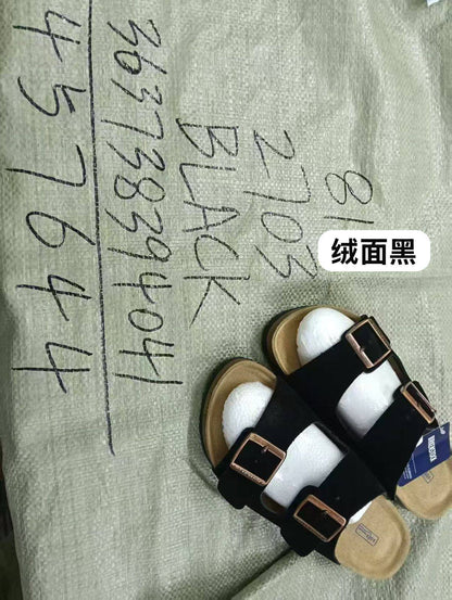 Bk

Size 36 to 41

110 dhs🪙🌨️

Zain146
♥️♥️♥️