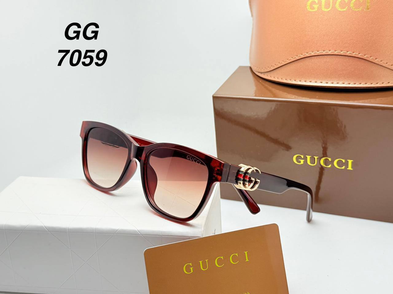 Sunglasses
70 dhs❣️

Zain126
♥️♥️♥️