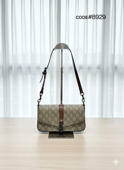Gucci ᴇɴᴠᴇʟᴏᴘᴇ
sʜᴏᴜʟᴅᴇʀ ʙᴀɢ
ᴡɪᴛʜ ʟᴏɴɢ ʙᴇʟᴛ sᴛʀᴀᴘ
ᴍᴏɴᴏɢʀᴀᴍ ʟᴇᴀᴛʜᴇʀ
sɪᴢᴇ : 24 cm

65 dhs🪙🖤

Zain31
♥️♥️♥️