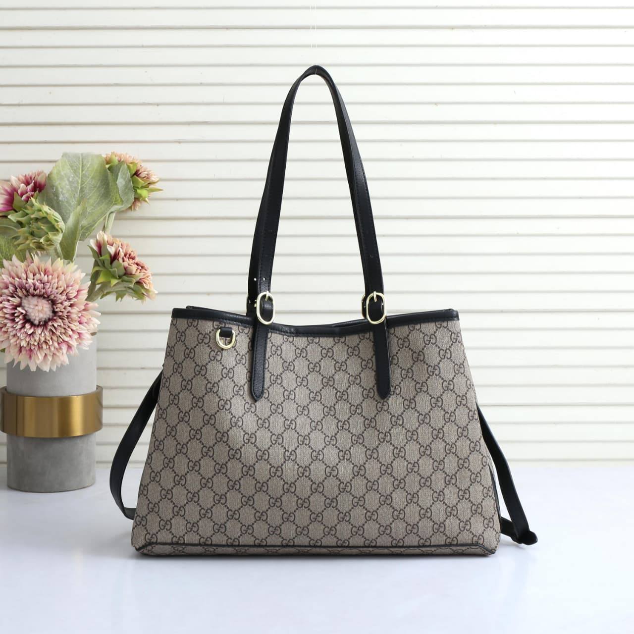Gucci
high quality
37cm
120 dhs✅

Zain136
♥️♥️♥️