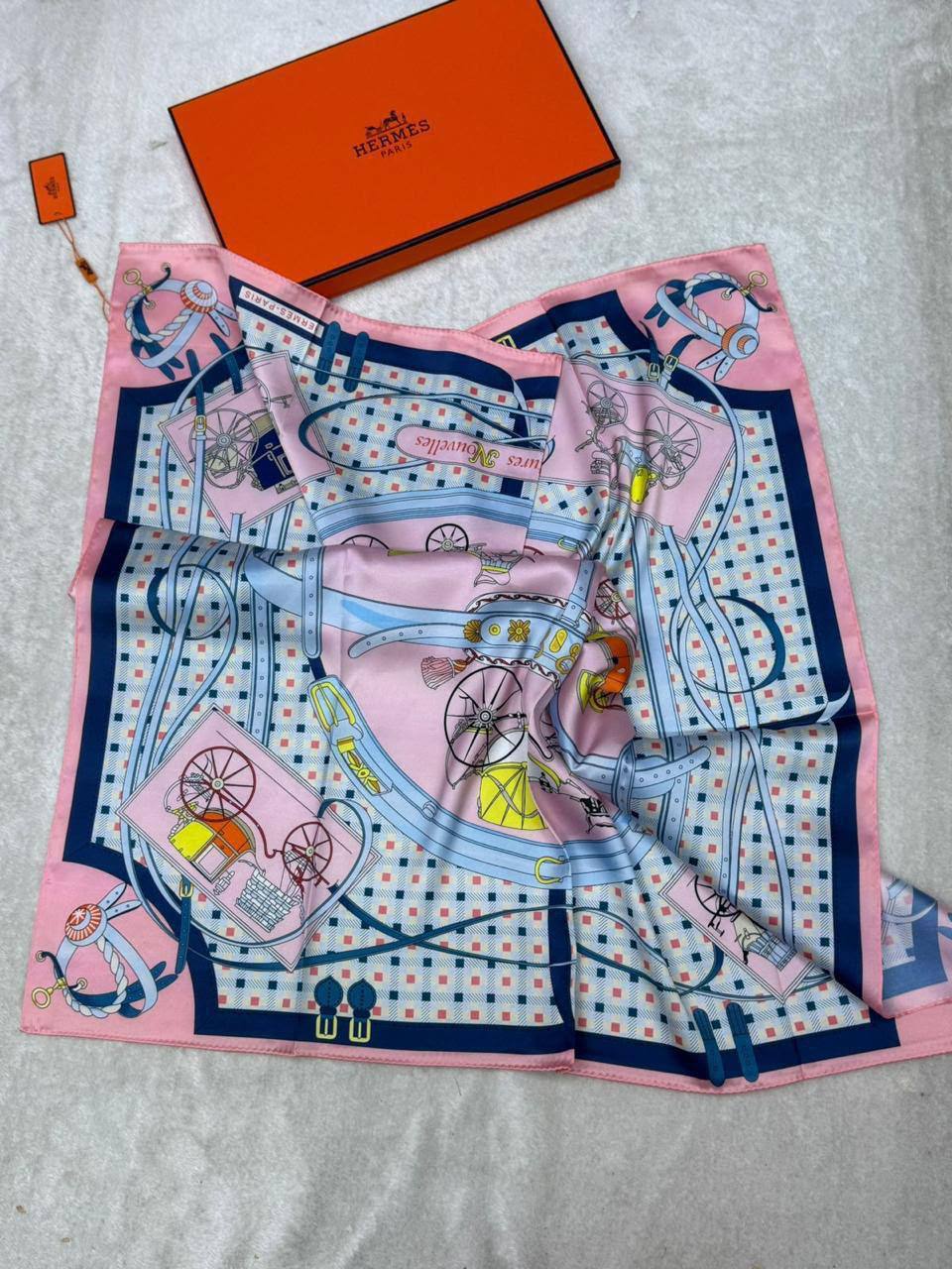 Silk square scarf 
40 dhs🇦🇪🇦🇪
Size 90*90

Zain93
♥️♥️♥️