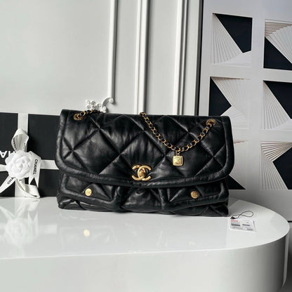CHANEL 
COPY ONE
180 dhs✅

Zain39
♥️♥️♥️
