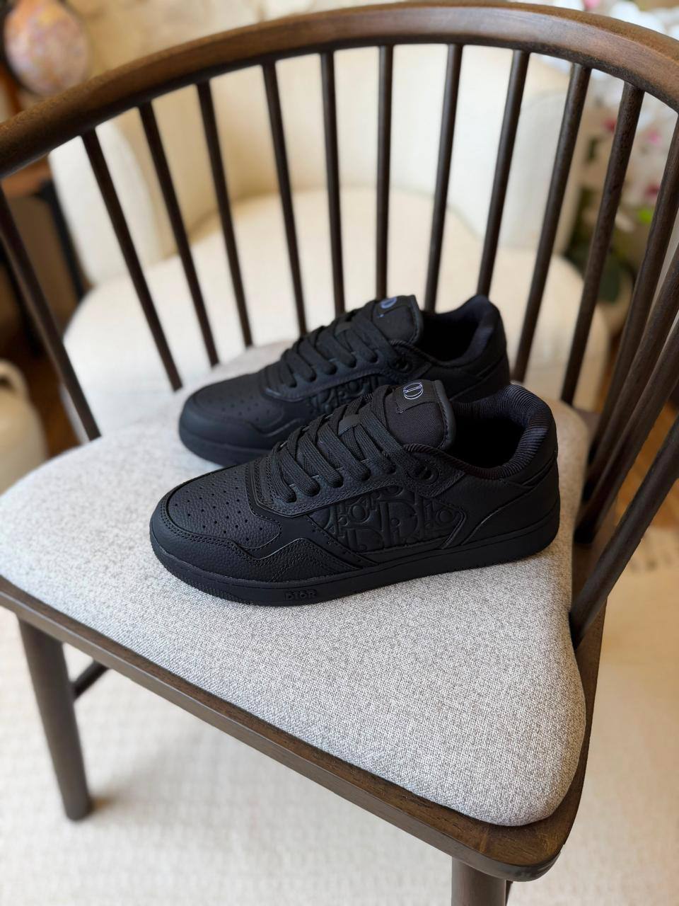 DIOR 
*AAA quality*
*size:40 to 46*
450 dhs🇦🇪🇦🇪

Zain185
♥️♥️♥️