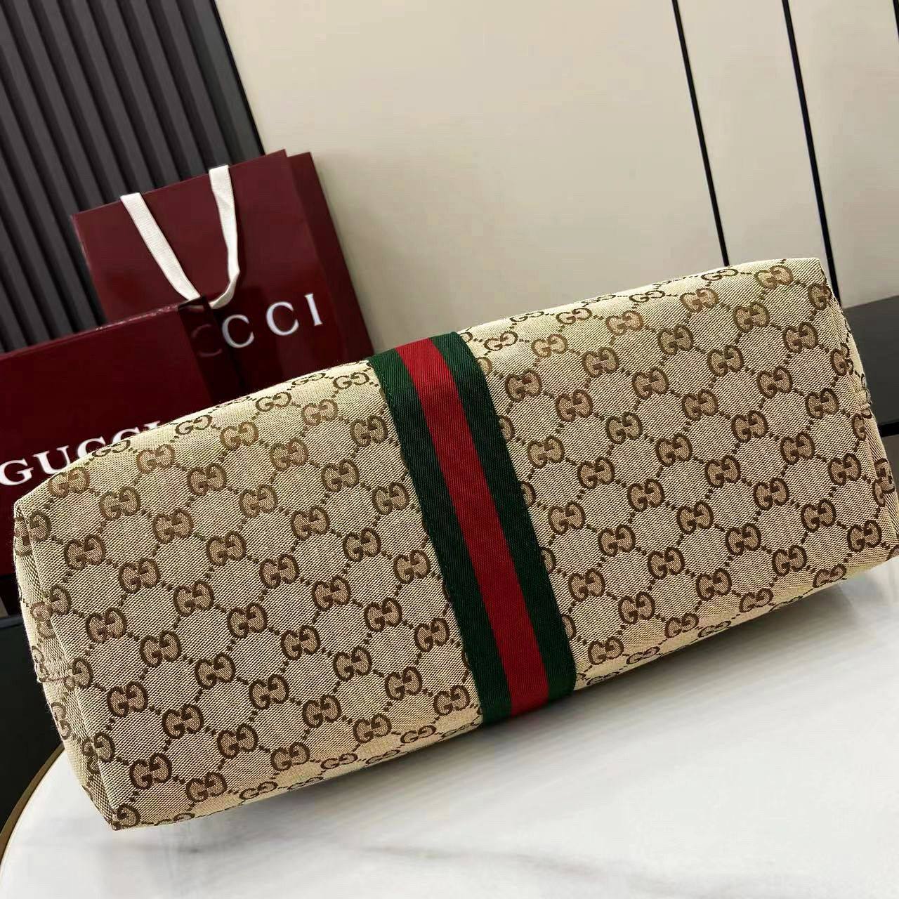 GUCCI 
COPY ONE NEW CAME 
155 dhs💓
Size: 50cm

Zain39
♥️♥️♥️