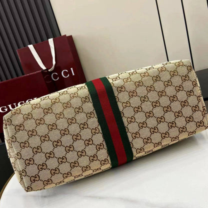 GUCCI 
COPY ONE NEW CAME 
155 dhs💓
Size: 50cm

Zain39
♥️♥️♥️