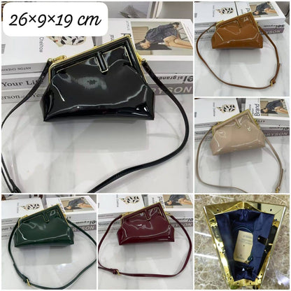 Fendi
110 dhs✅ 
with box

Zain235
♥️♥️♥️