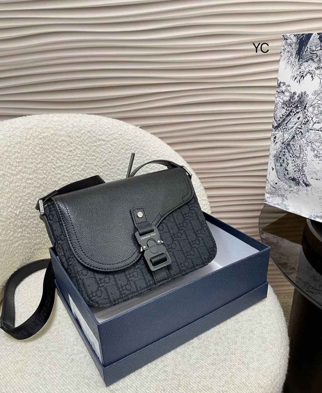 Dior
MASTER  👌👌👌
250 dhs✅

Zain33
♥️♥️♥️