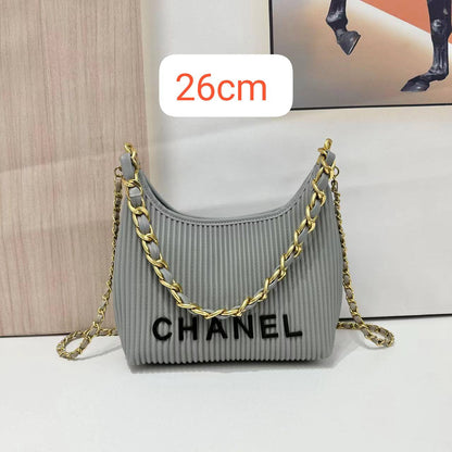 Chanel 
100 dhs✅

Zain143
♥️♥️♥️