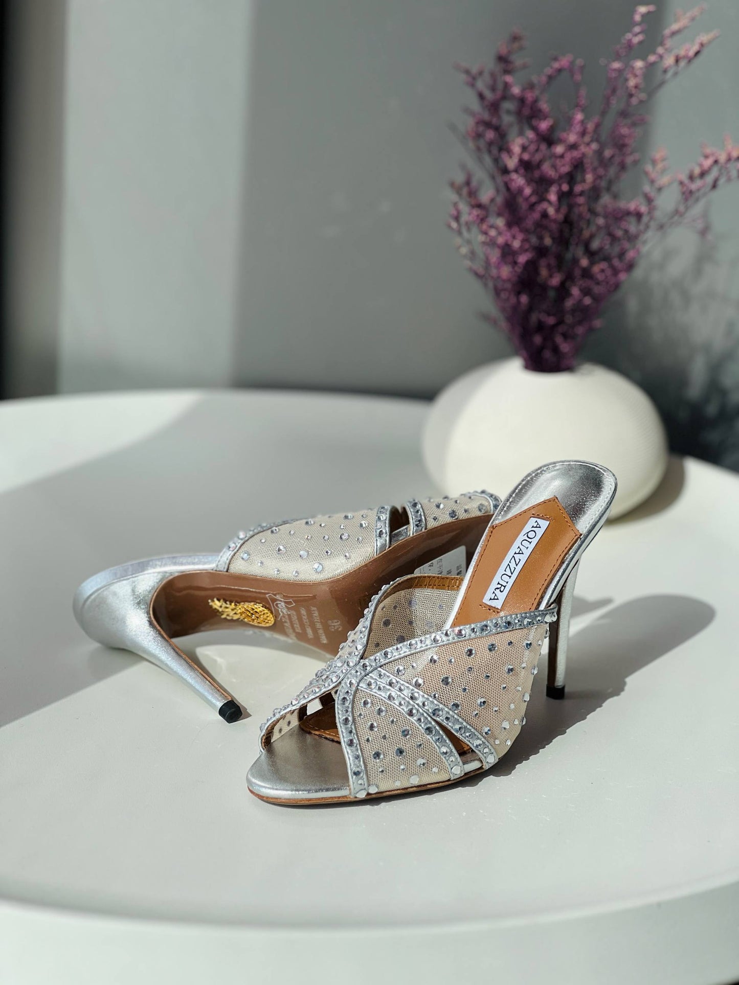 Aquzzura 🩵💛
*36-41*
_Super master high quality_🪡
450 dhs✅

Zain176
♥️♥️♥️