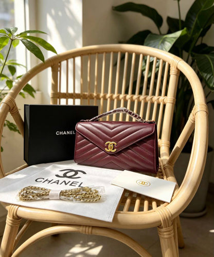 Chanel
100 dhs✅
with box

Zain07
♥️♥️♥️