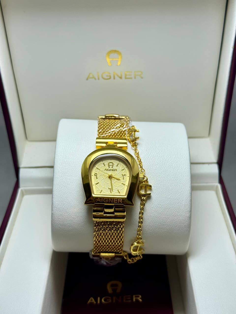 Aigner Ladies

80 dhs🇦🇪🇦🇪

Zain29
♥️♥️♥️